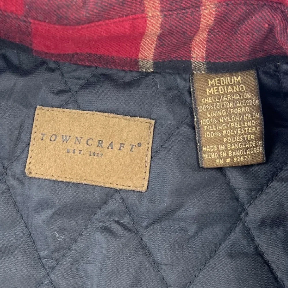 Towncraft Flannel Jacket Shacket Men's‎ MEDIUM Red Black Plaid Quilted Pockets